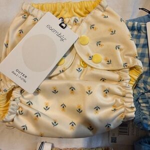 Esembly Size 1 Yellow Floral Diaper Cover